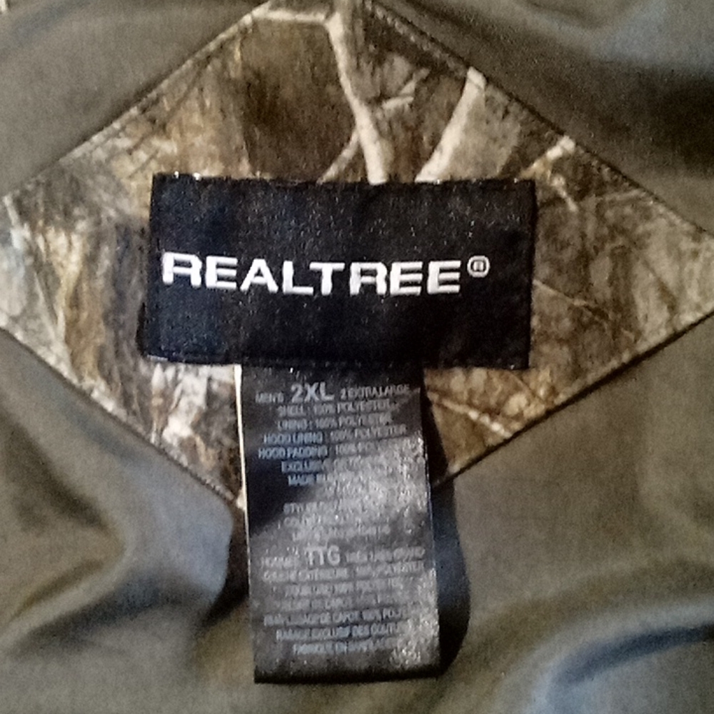 Realtree edge 2XL Spring/ Fall jacket. Hardly worn. - Picture 4 of 6